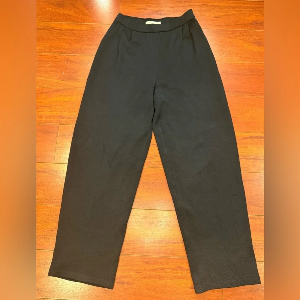 St. John Black Women's Pants - Picture 2 of 8